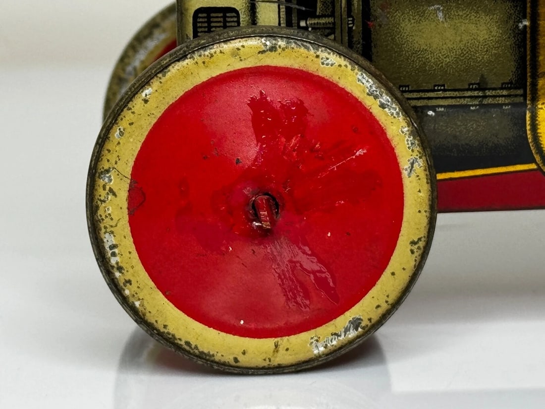 British Art Deco Biscuit Tin Tractor By William Crawfords & Son Ltd - 7