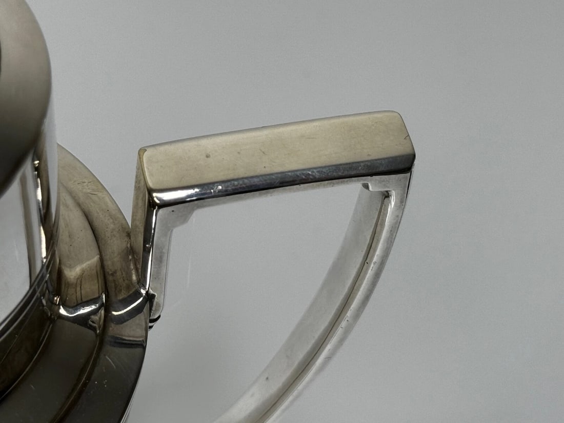 Silver Plate Mappin & Webb Art Deco Cocktail Shaker Designed By Keith Murray - 6