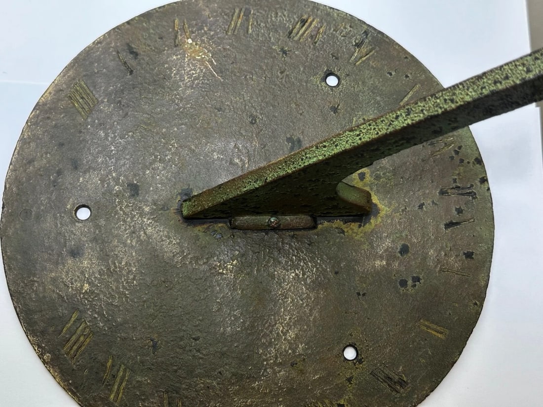 English Georgian Architectural Bronze Garden Round Sundial Top With Gnomon - 6