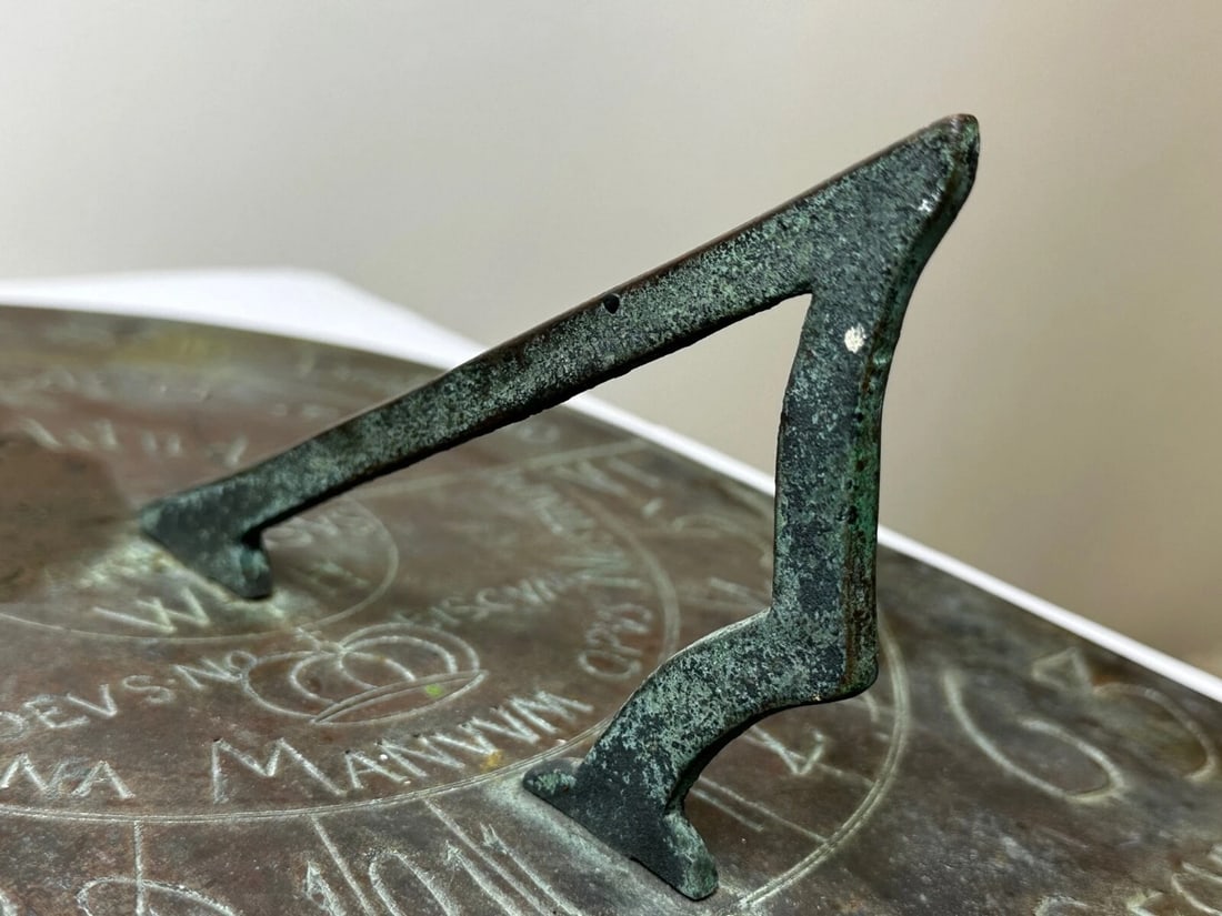 17th Century Bronze Garden Sundial Plate Gnomon Timepiece King Charles II Lives - 11
