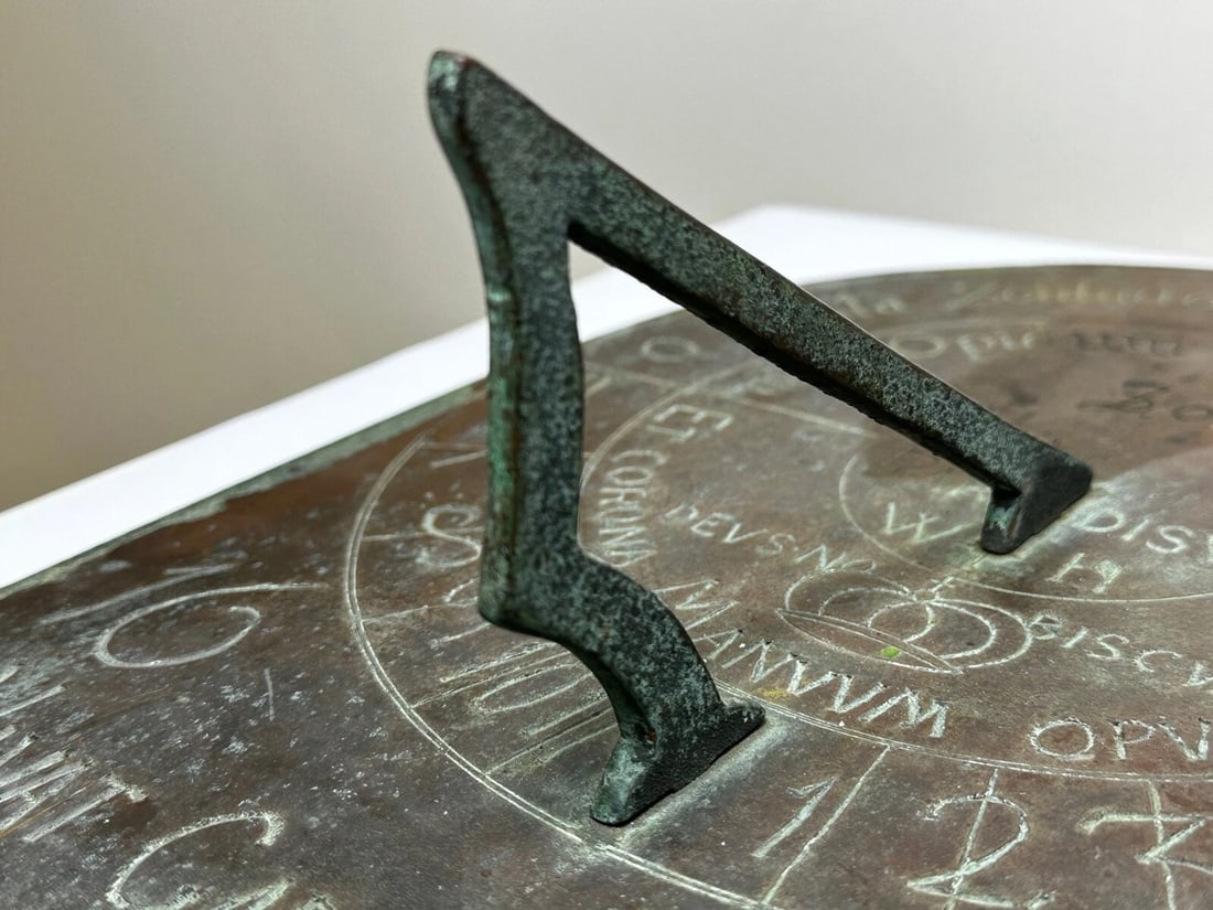 17th Century Bronze Garden Sundial Plate Gnomon Timepiece King Charles II Lives - 12