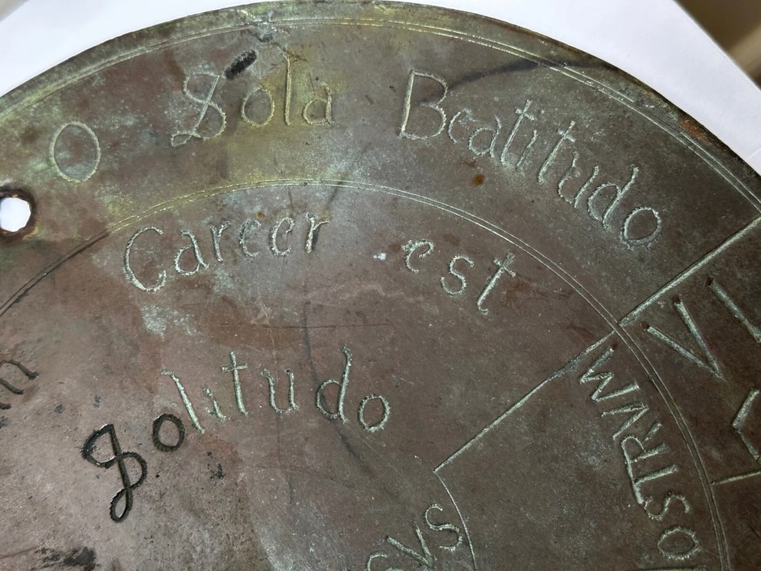 17th Century Bronze Garden Sundial Plate Gnomon Timepiece King Charles II Lives - 14