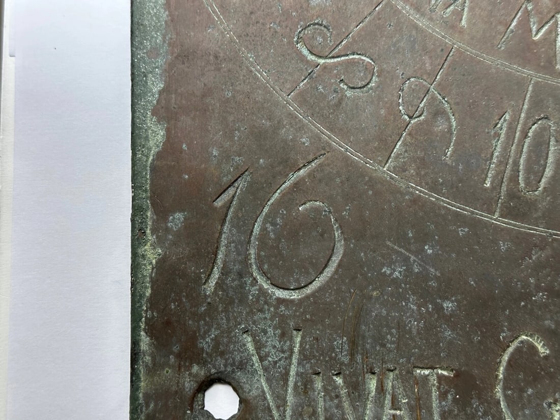 17th Century Bronze Garden Sundial Plate Gnomon Timepiece King Charles II Lives - 15