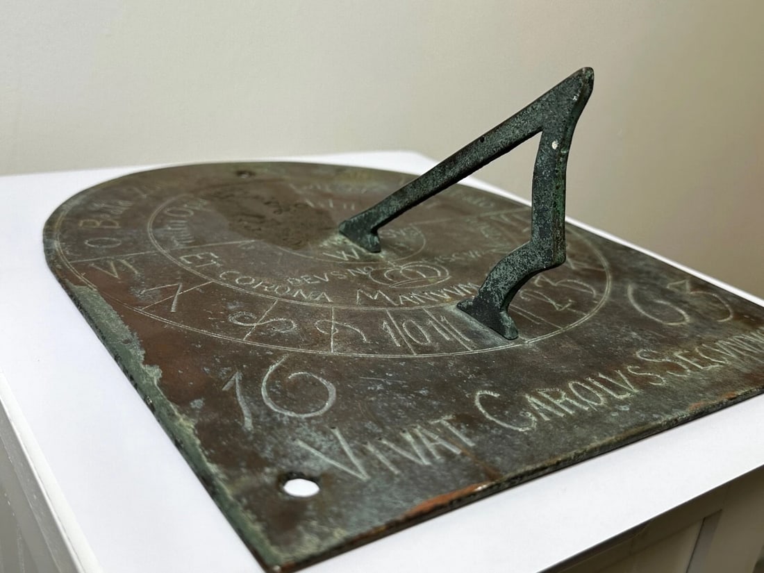 17th Century Bronze Garden Sundial Plate Gnomon Timepiece King Charles II Lives - 4