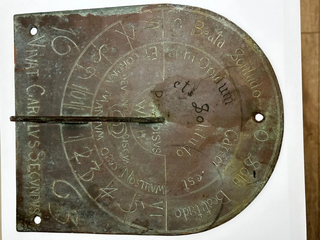17th Century Bronze Garden Sundial Plate Gnomon Timepiece King Charles II Lives - 9
