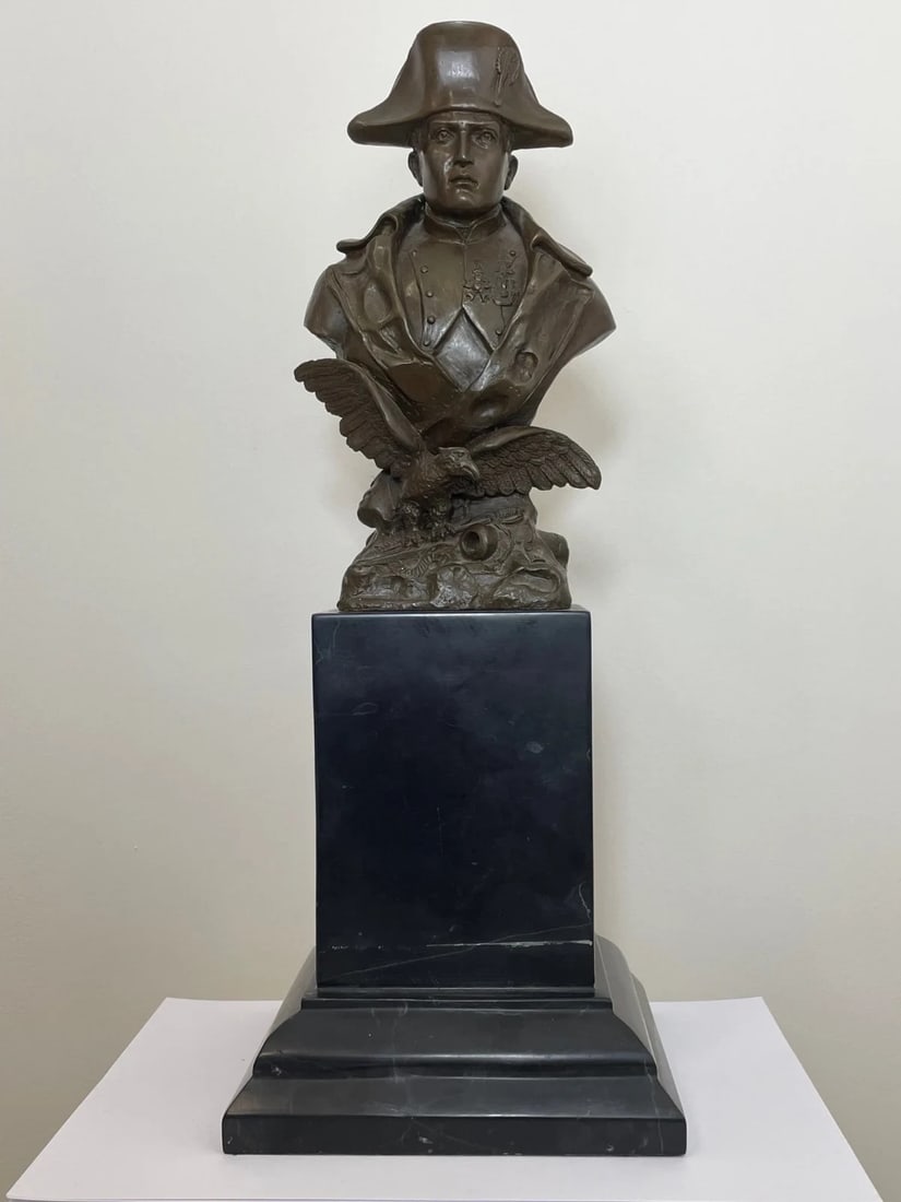 After The Antique French Bronze Sculpture The Little Corporal Emperor Napoleon - 2