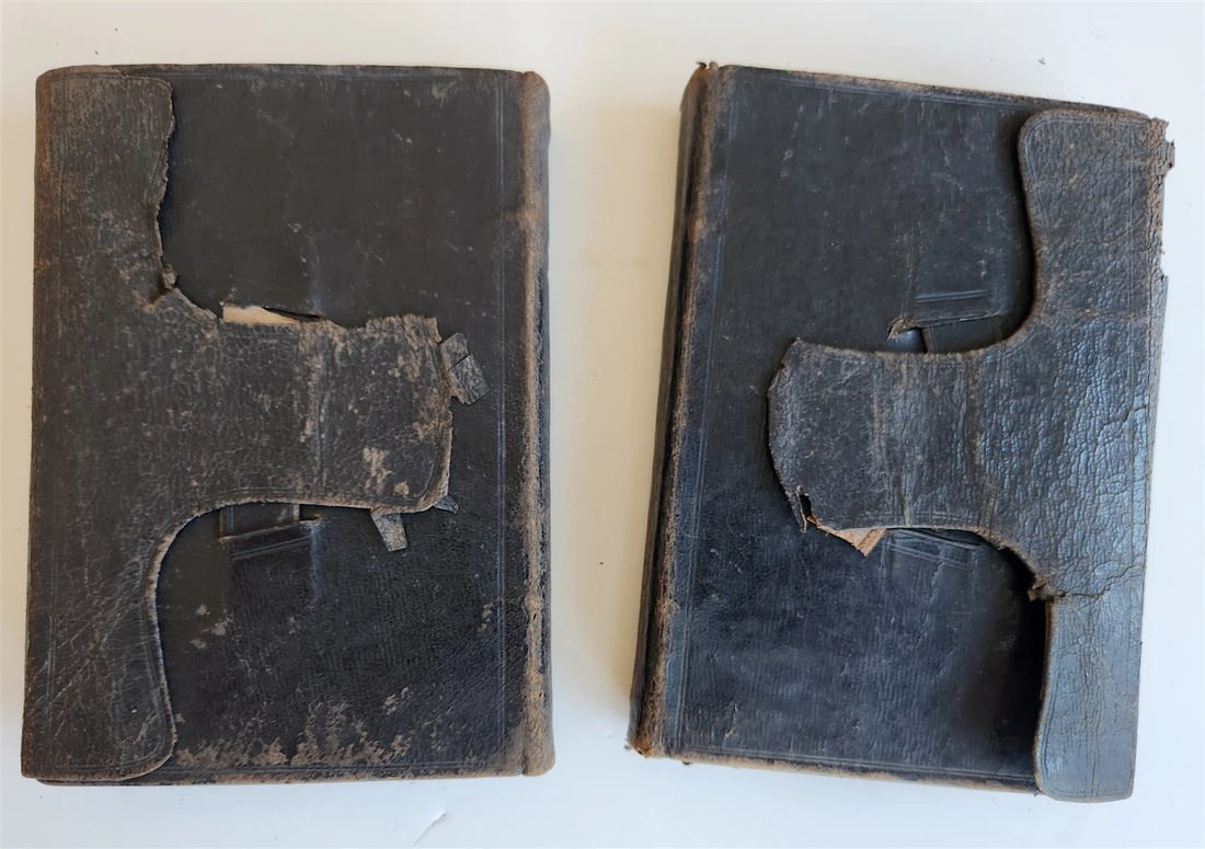 1567 BIBLE in LATIN 2 VOLUMES by PLANTIN antique incl. 1612 R.Barker partial NT - 2