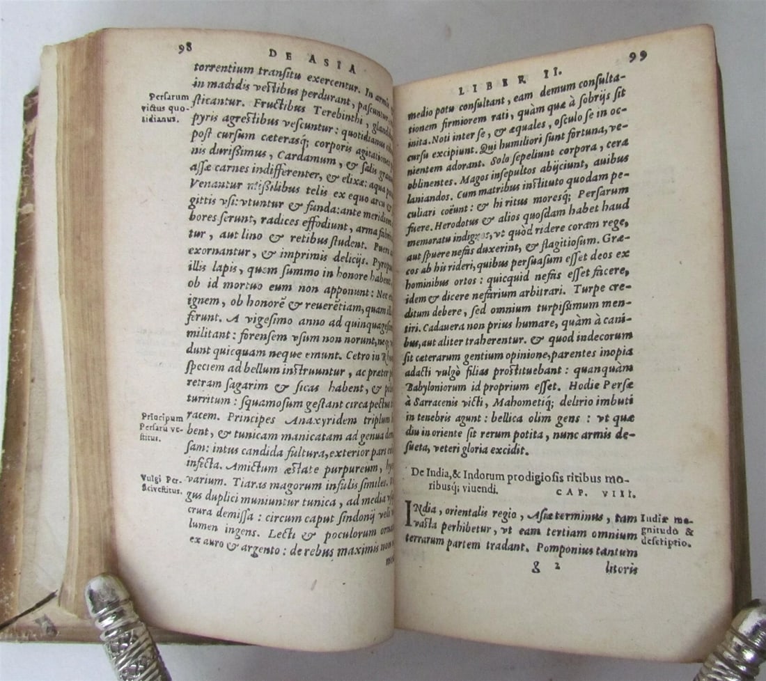 1561 RARE ETHNOGRAPHIC WORK Mores leges et ritus by Johann Boemus ANTIQUE 16th C - 8