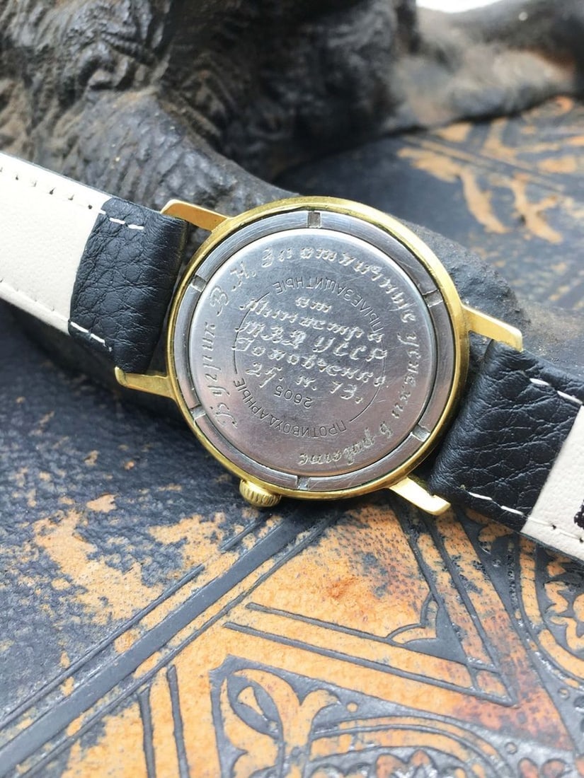 Wostok vintage men wrist watch russian antique unisex black USSR watches - 6