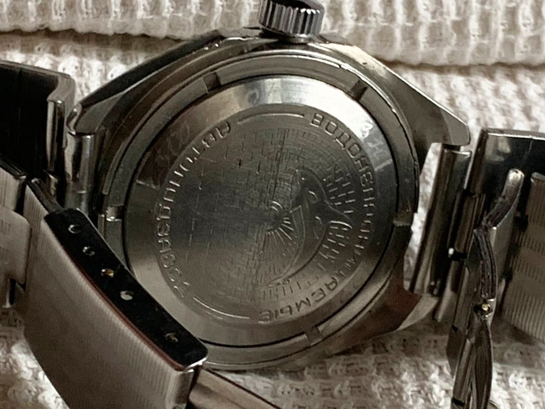 Vostok vintage men wrist watch / Russian antique unisex USSR watches - 8