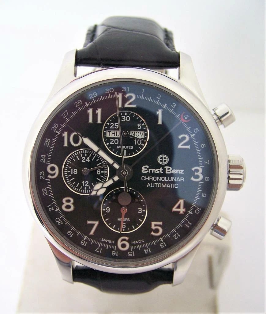 Mens S/Steel ERNST BENZ Chronolunar Chronograph Automatic Watch 40300* EXLNT: This Men's ERNST BENZ watch is Swiss made.. Great present for yourself or someone you love! * Stainless steel case & back in shiny finish * Silver color hour markers & hands with luminous accents * Bl