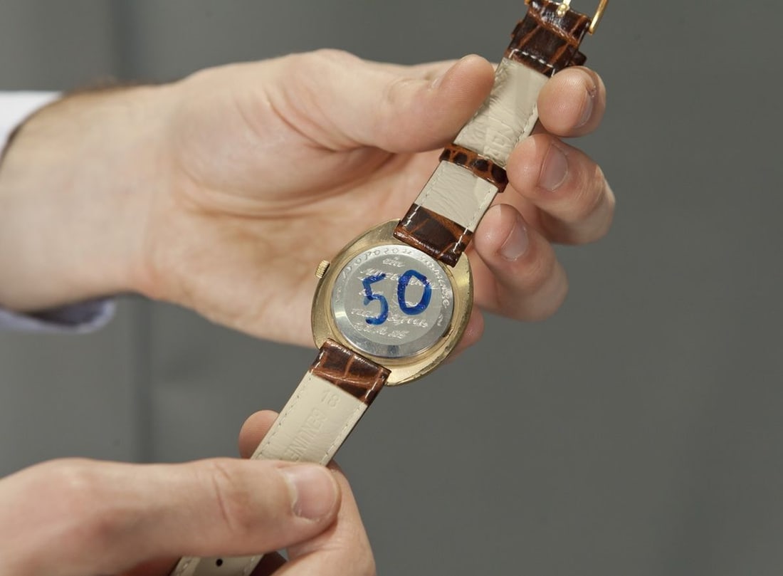 Raketa (quality mark) Vintage Men Wrist Watch / Russian Antique Unisex White USSR Watches - 5