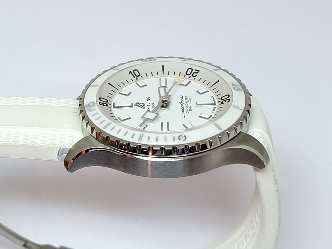 Ladies BREITLING SUPEROCEAN Automatic Chronometer Watch White Dial A17377 EXLNT - 10