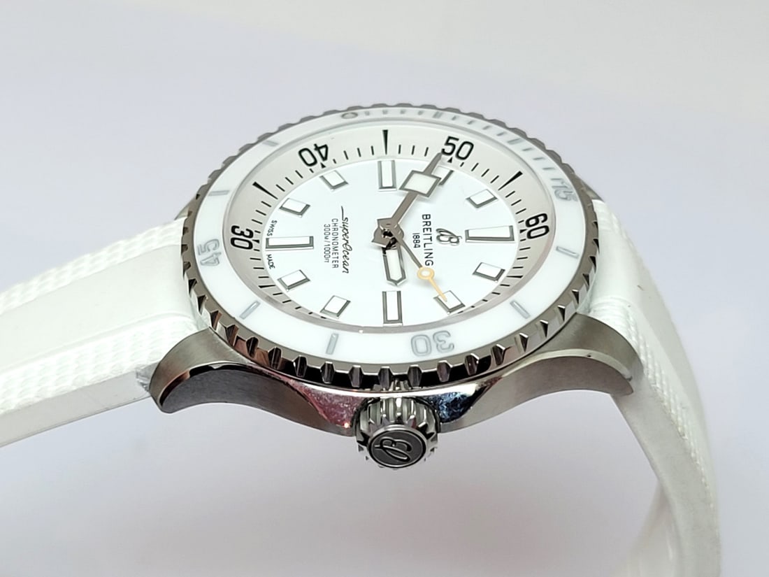 Ladies BREITLING SUPEROCEAN Automatic Chronometer Watch White Dial A17377 EXLNT - 9
