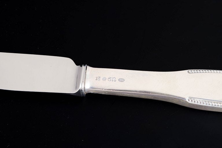 Evald Nielsen, Denmark. Two dinner knives in sterling silver and stainless steel. Approx. 1930s. - 4