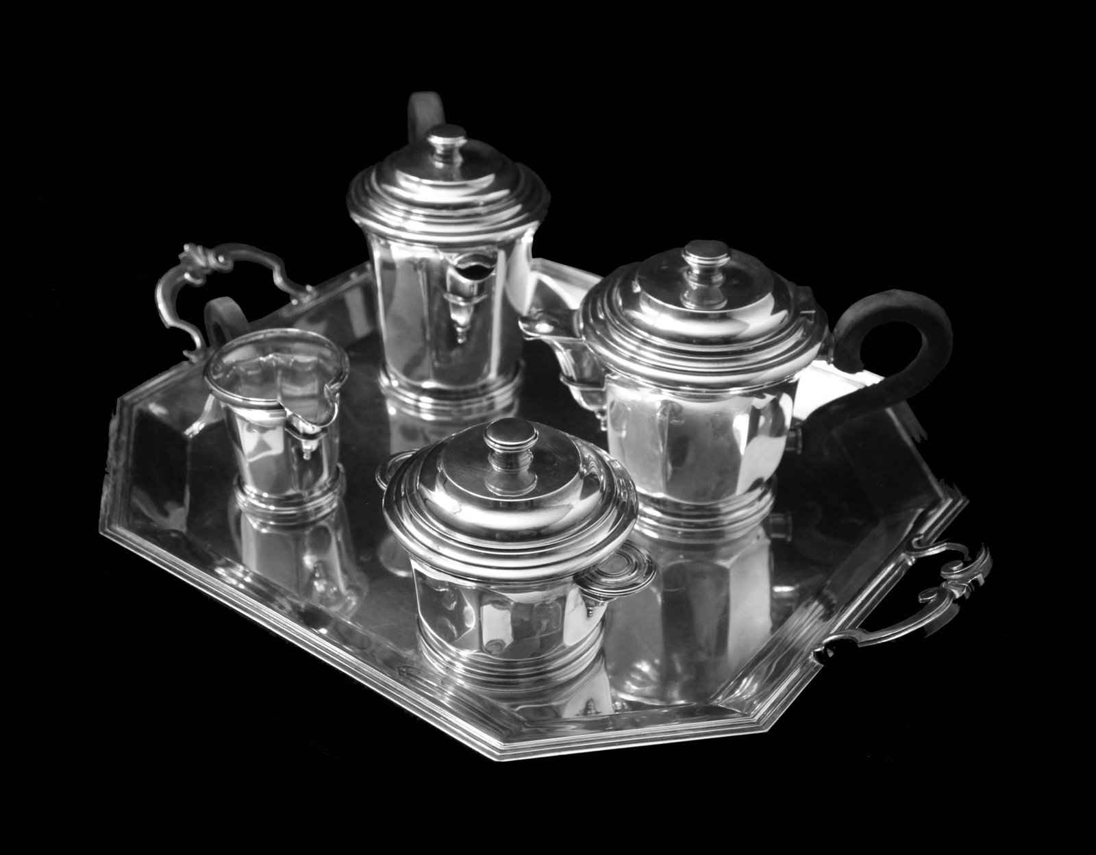 A set of four Scandinavian salt spoons in silver. (1 of 15)