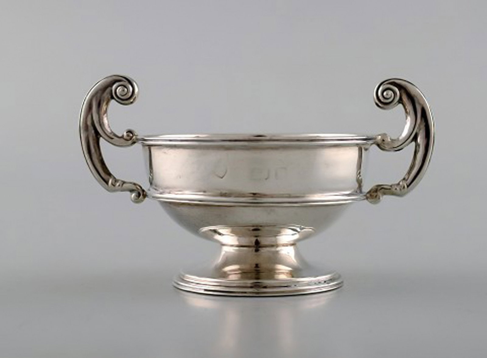 Birmingham, England. Antique silver salt cellar. Neoclassical style. Dated 1902/03. - 2