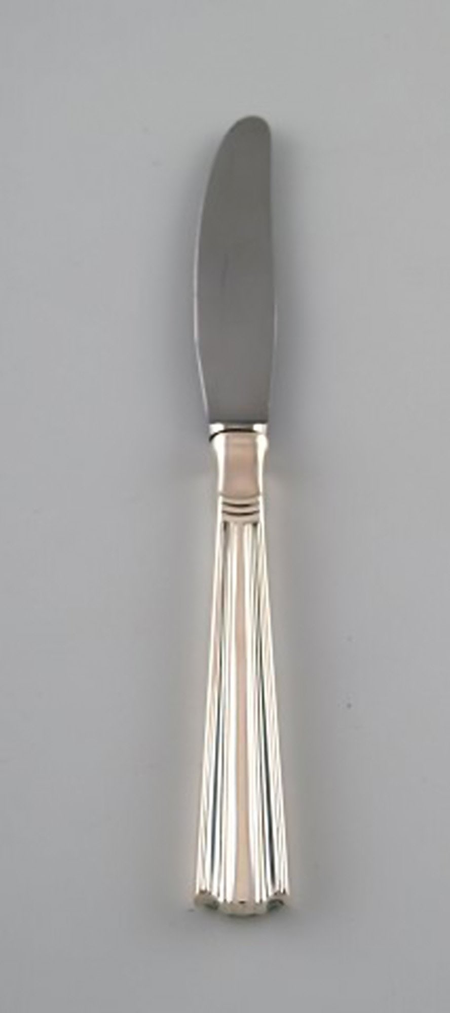 French Art deco dinner service in plated silver. Consisting of dinner knives, dinner forks and - 4