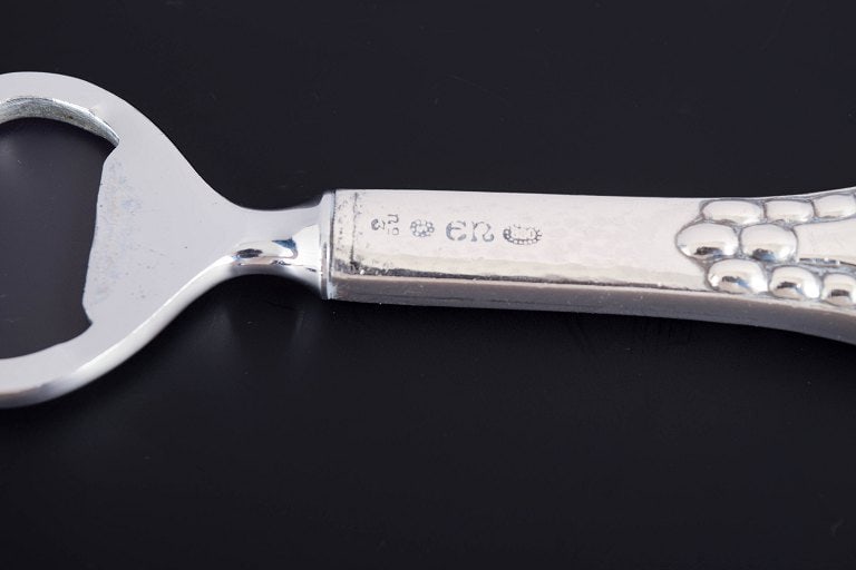 Evald Nielsen, Denmark. Art nouveau bottle opener in 830 silver and stainless steel. Approx. 1920s. - 3