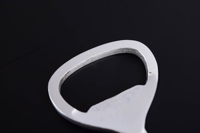 Evald Nielsen, Denmark. Art nouveau bottle opener in 830 silver and stainless steel. Approx. 1920s. - 5