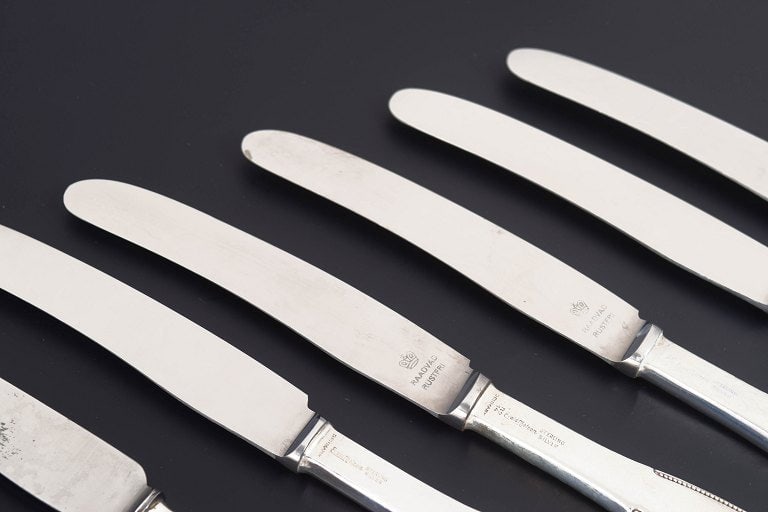 Evald Nielsen, Denmark. Set of six lunch knives in sterling silver and stainless steel. Approx. - 2