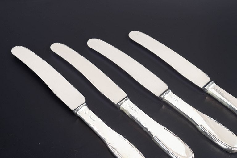 Evald Nielsen, Denmark. Set of four dinner knives in sterling silver and stainless steel. Approx. - 2