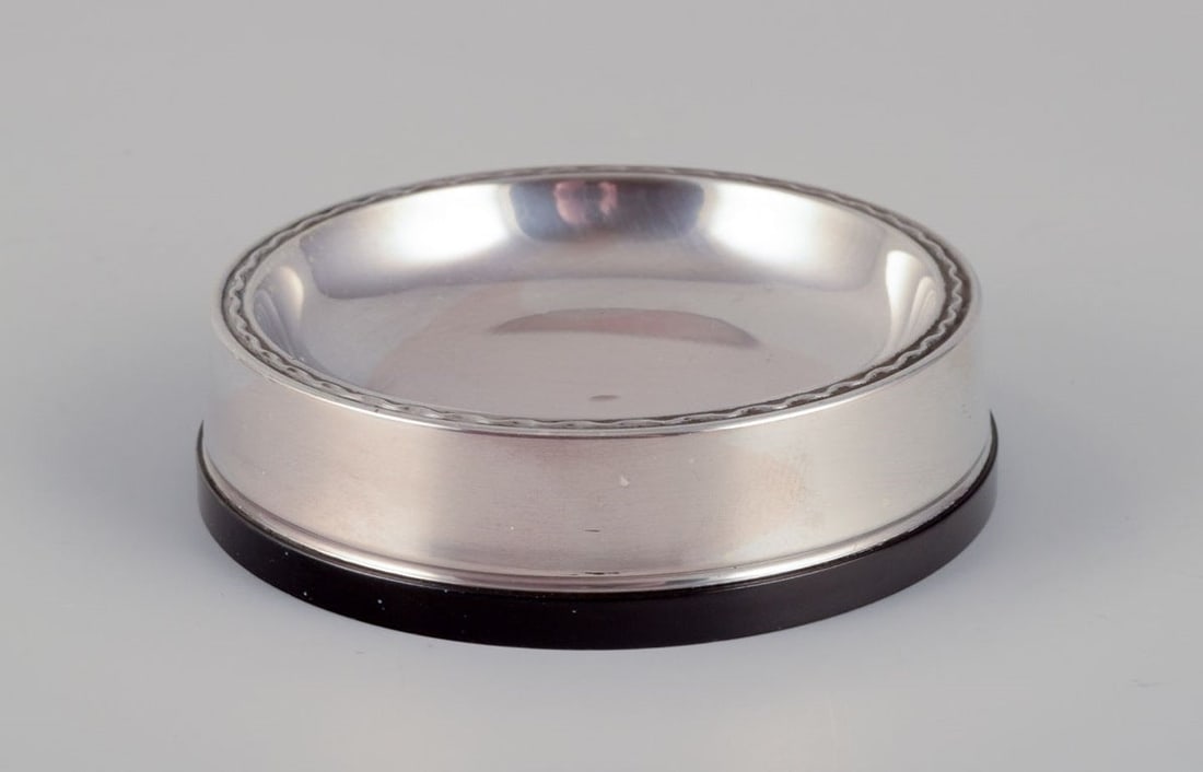 GAB, Sweden. Three salt cellars in 830 silver and bakelite. 1960s - 2