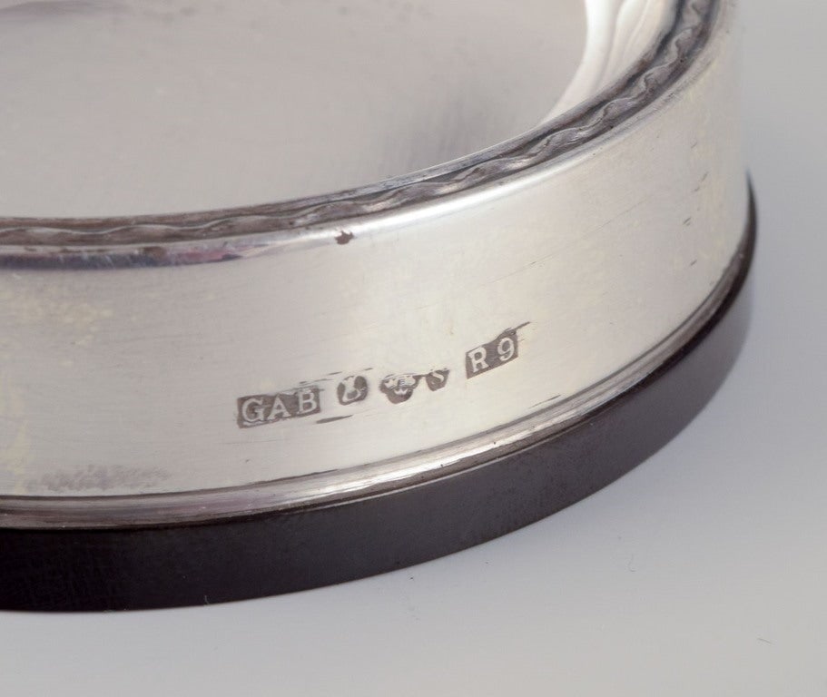 GAB, Sweden. Three salt cellars in 830 silver and bakelite. 1960s - 6