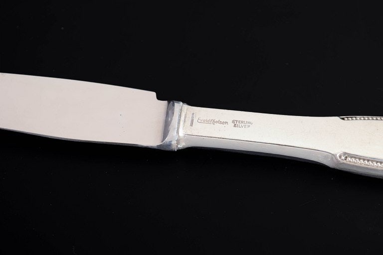 Evald Nielsen, Denmark. Set of three lunch knives in sterling silver and stainless steel. Approx. - 4