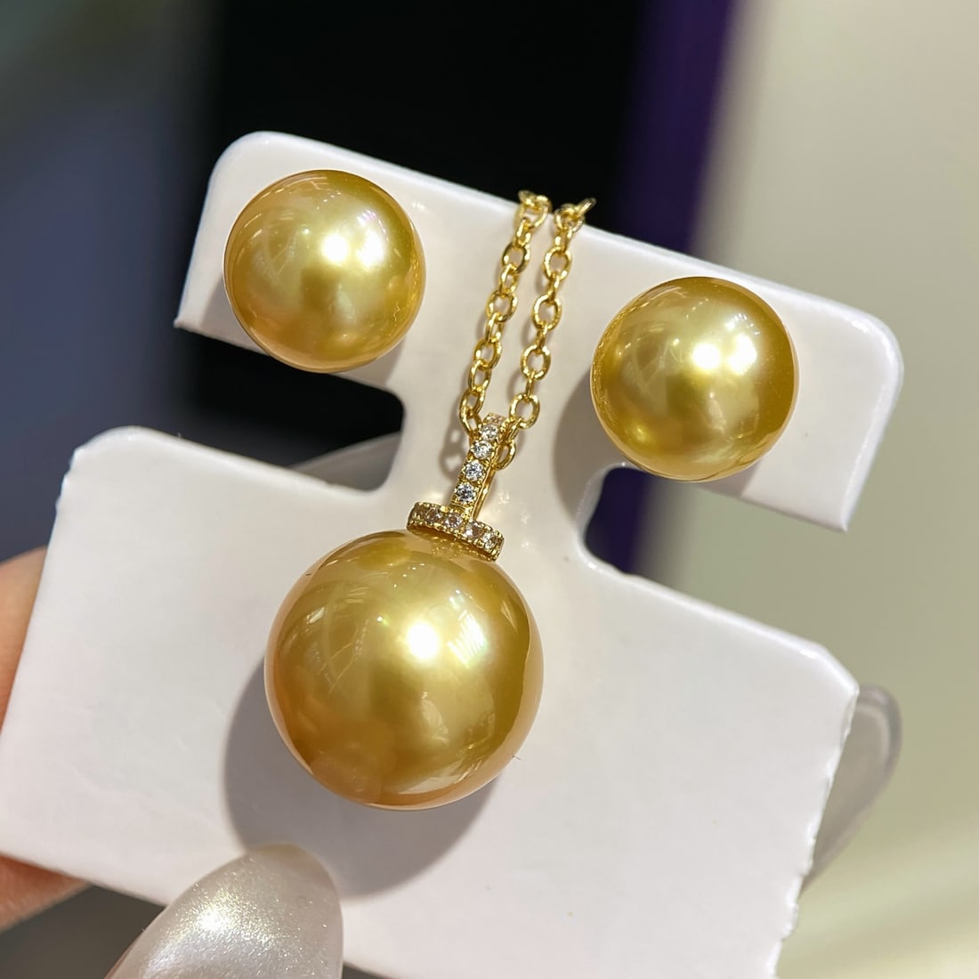18K Gold High-Quality Golden Pearl Set - 2