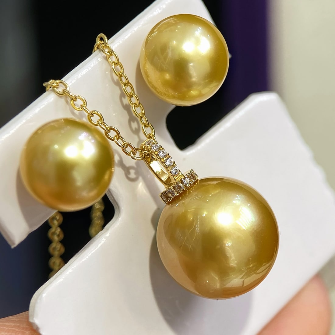 18K Gold High-Quality Golden Pearl Set - 4