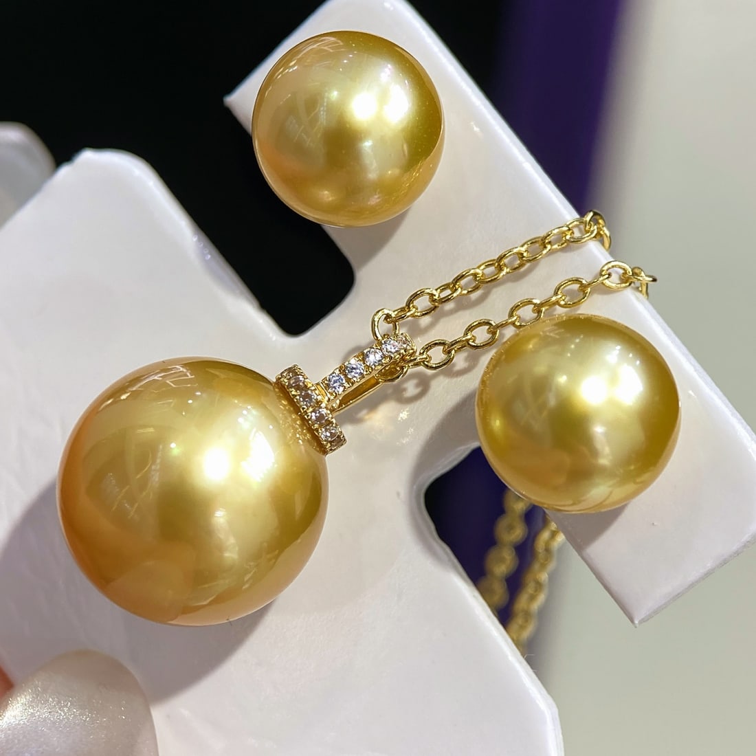 18K Gold High-Quality Golden Pearl Set - 5