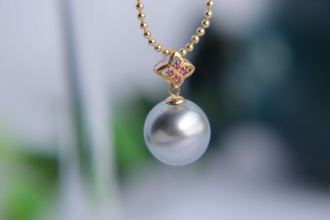 18K Gold Tahitian Pearl Pendant - 3