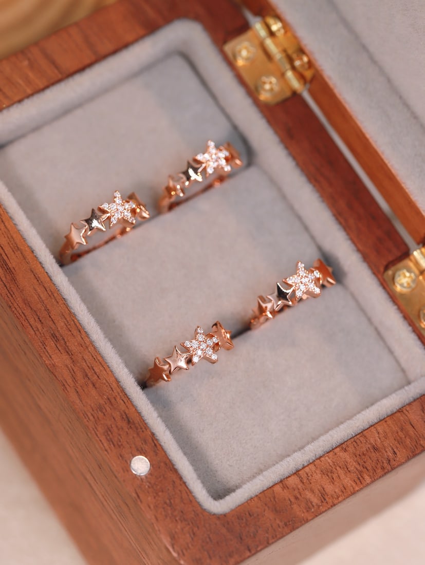 18K Gold Diamond Earrings - 2
