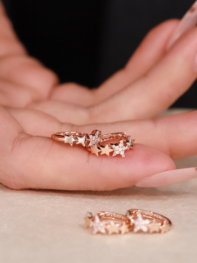 18K Gold Diamond Earrings - 5