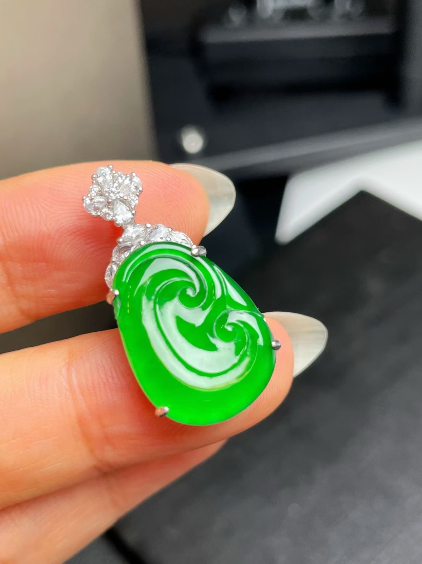 Silver Jadeite Ruyi Pendant - 3
