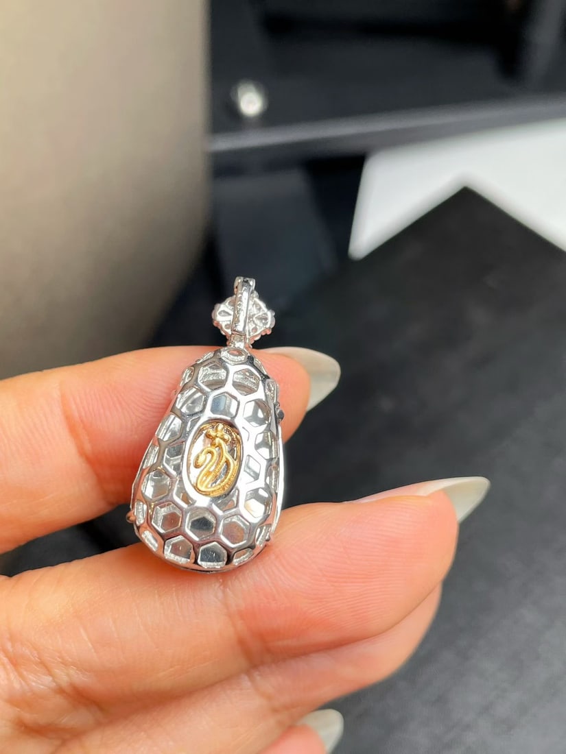 Silver Jadeite Ruyi Pendant - 4