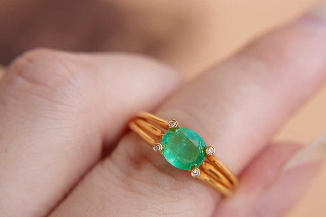 18K Gold Natural Emerald Diamond Ring - 7