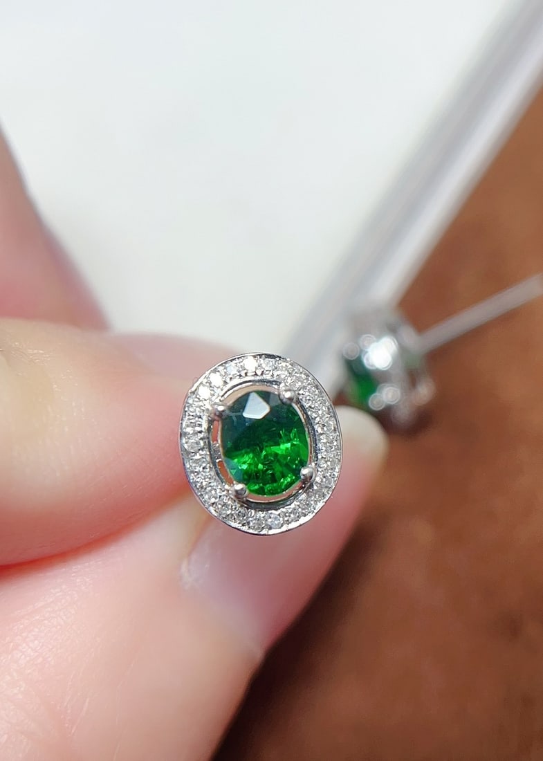 18K Gold Natural Tsavorite Earrings - 4