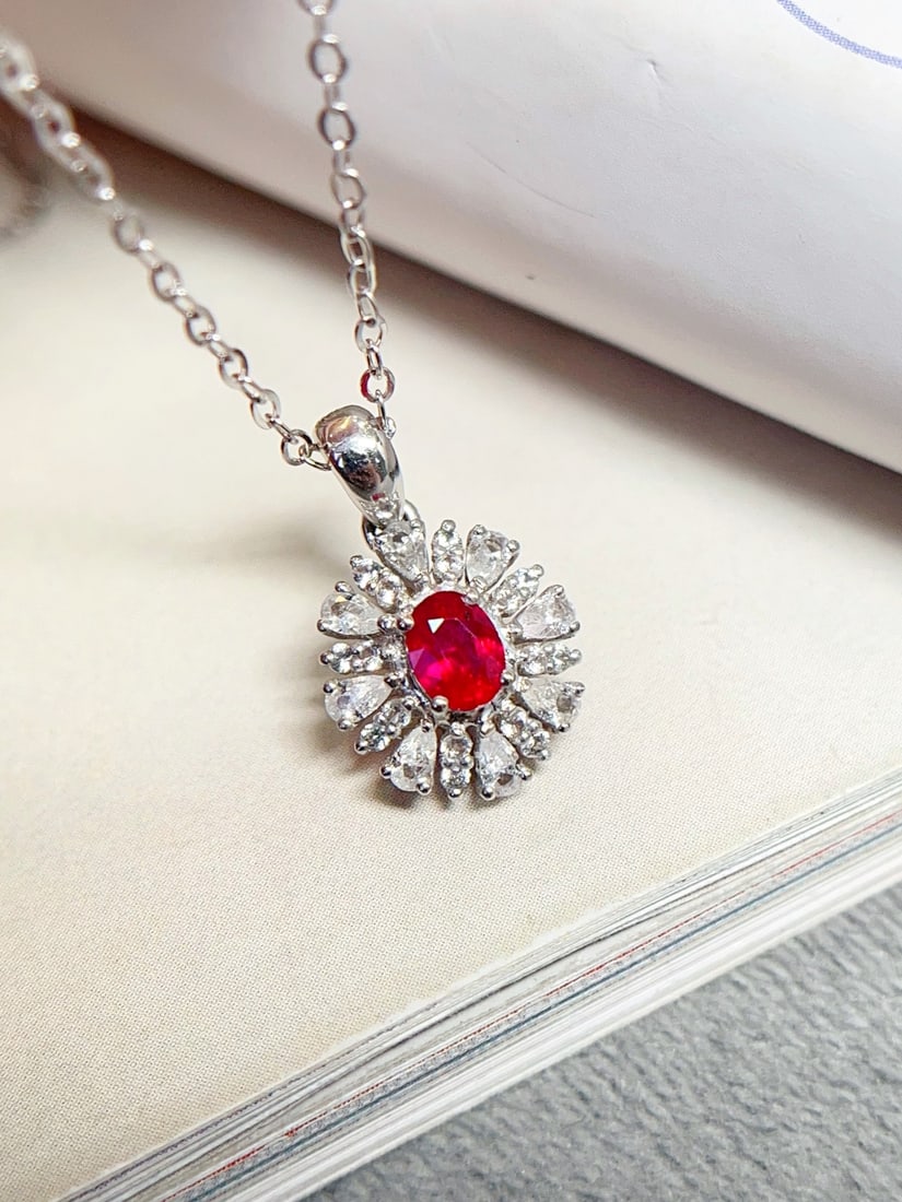 18K Gold Pigeon's Blood Red Ruby Pendant - 2