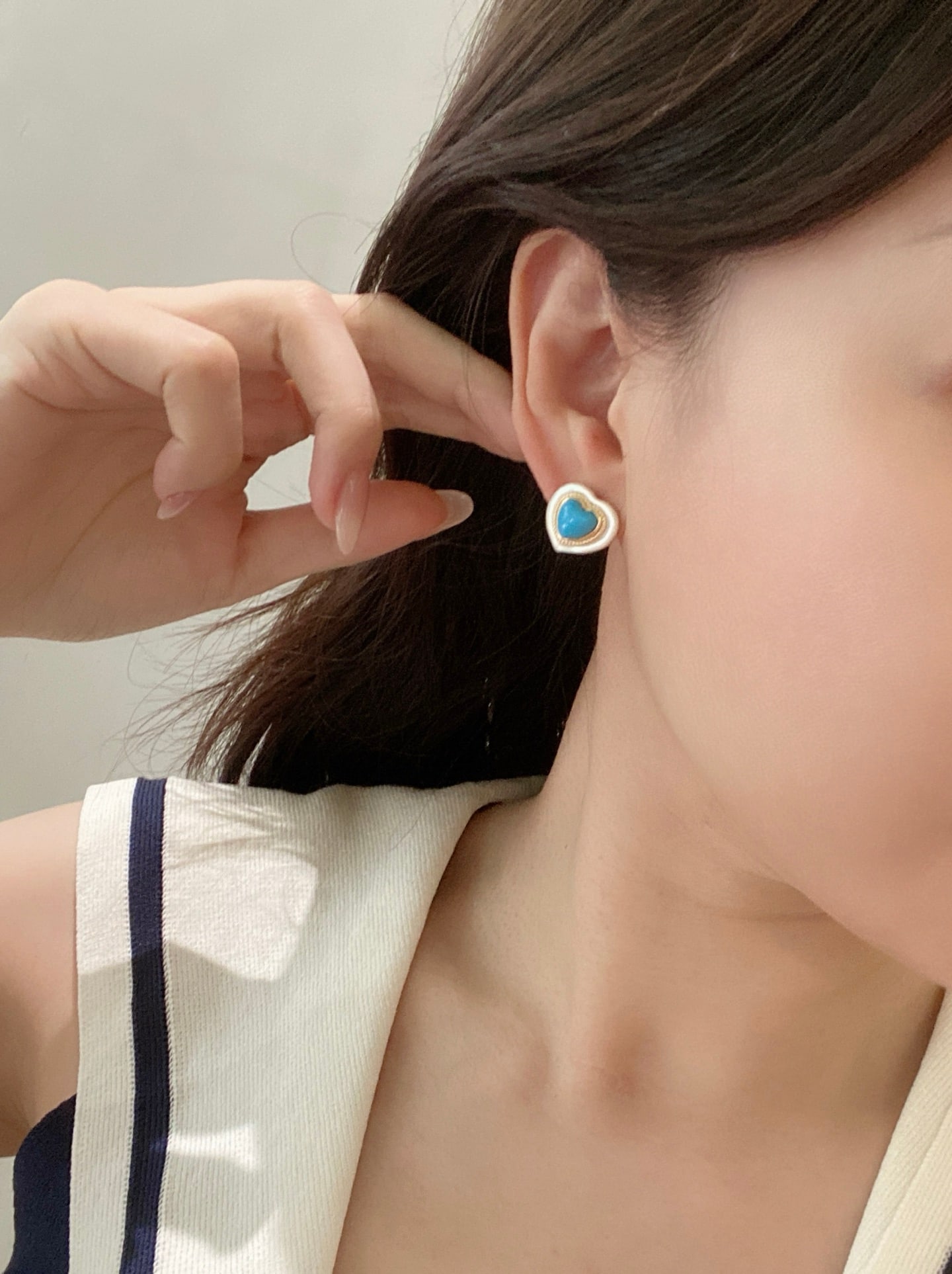 Turquoise and White Mother-of-Pearl Earrings - 6
