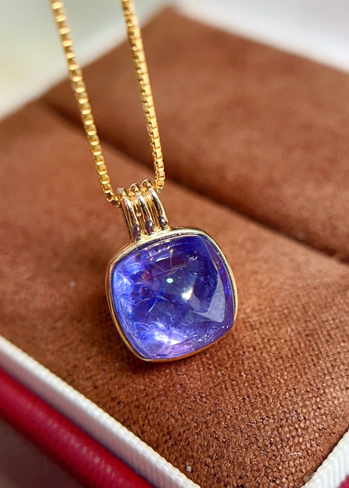 18K Gold Tanzanite Pendant - 2