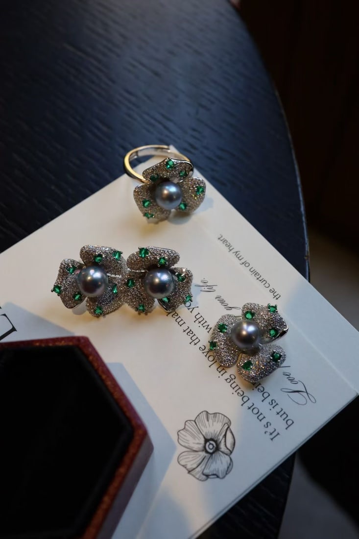 Sterling Silver Mabe Pearl Set - 9