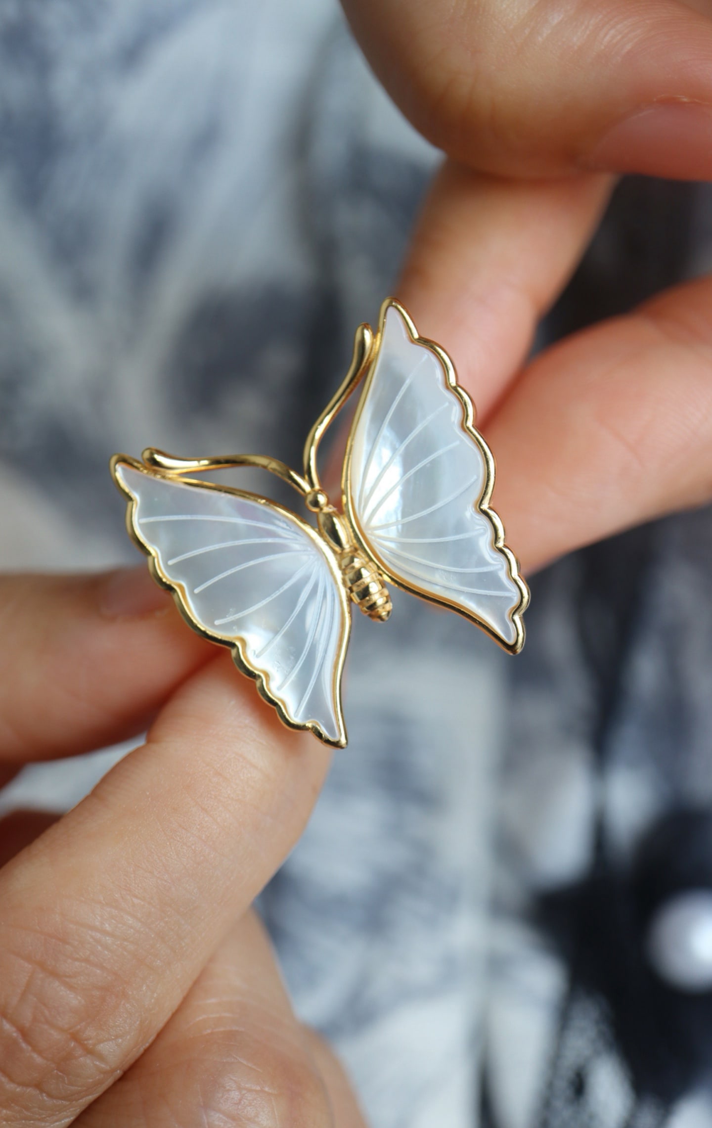 Seawater White Mother-of-Pearl Ring - 5