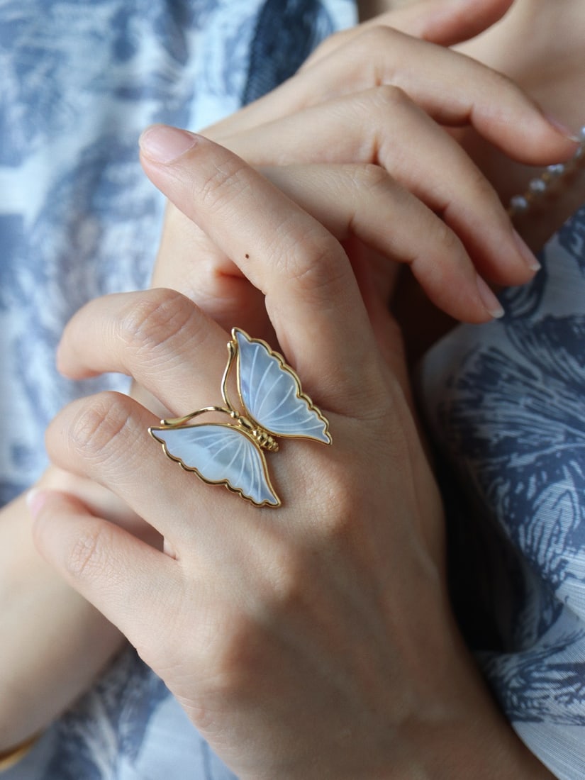 Seawater White Mother-of-Pearl Ring - 9
