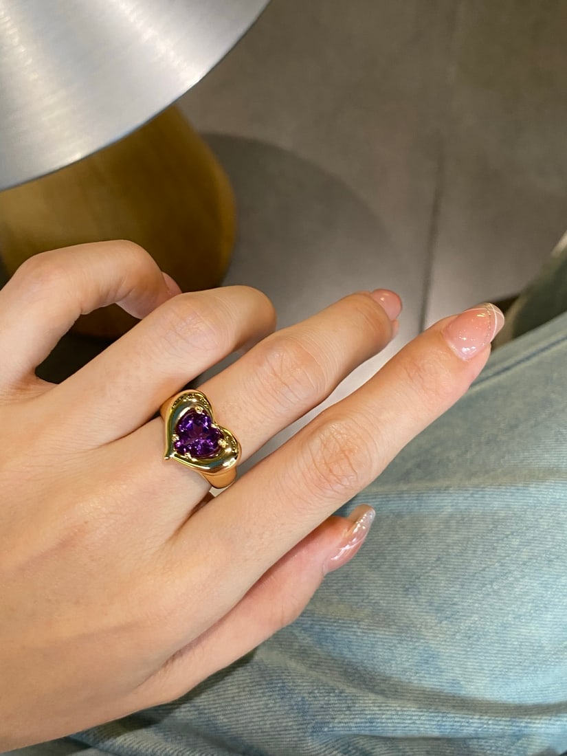 Amethyst Ring - 18
