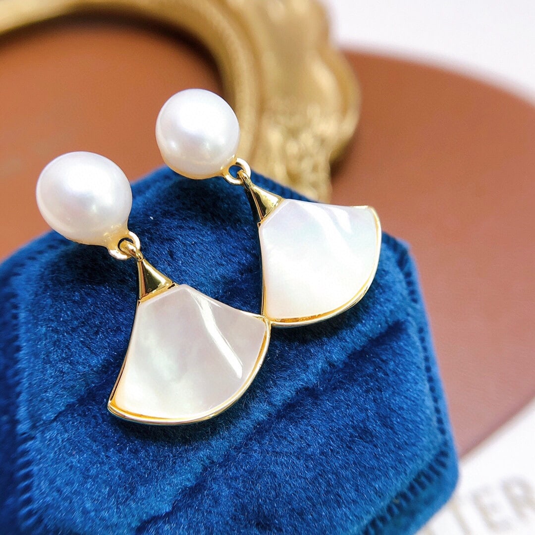 Natural Mother-of-Pearl Pearl Earrings - 3