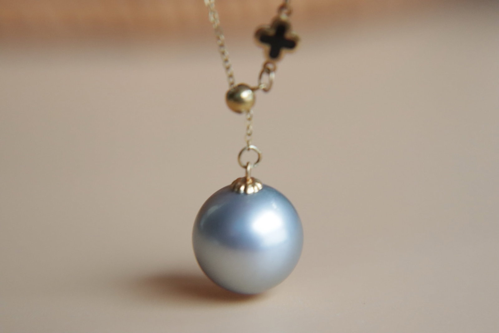 18K Gold Tahitian Gray Pearl Pendant - 3