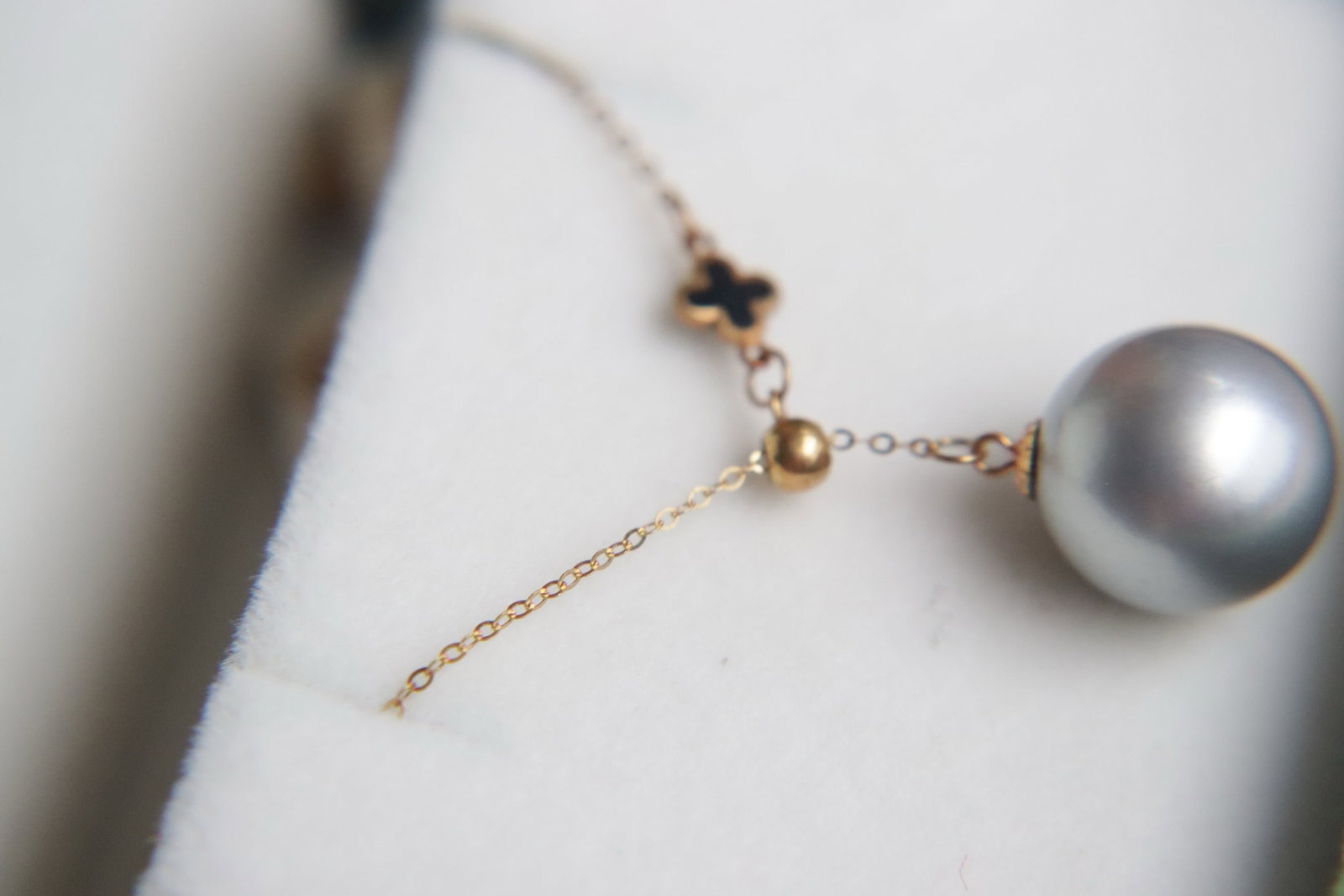 18K Gold Tahitian Gray Pearl Pendant - 5