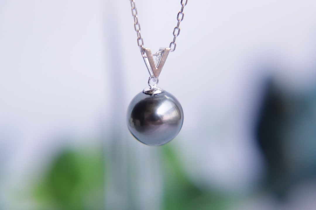 18K Gold Tahitian Pearl Pendant - 6